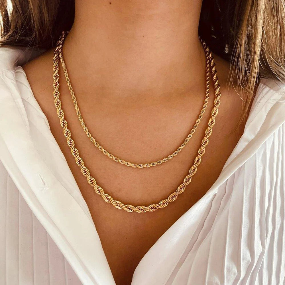 Twist Necklace