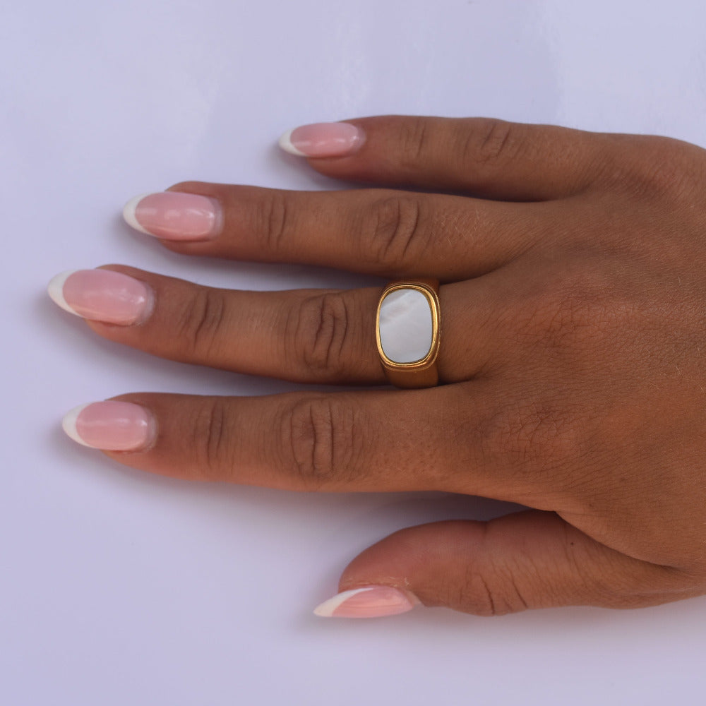 Gold Signet Ring