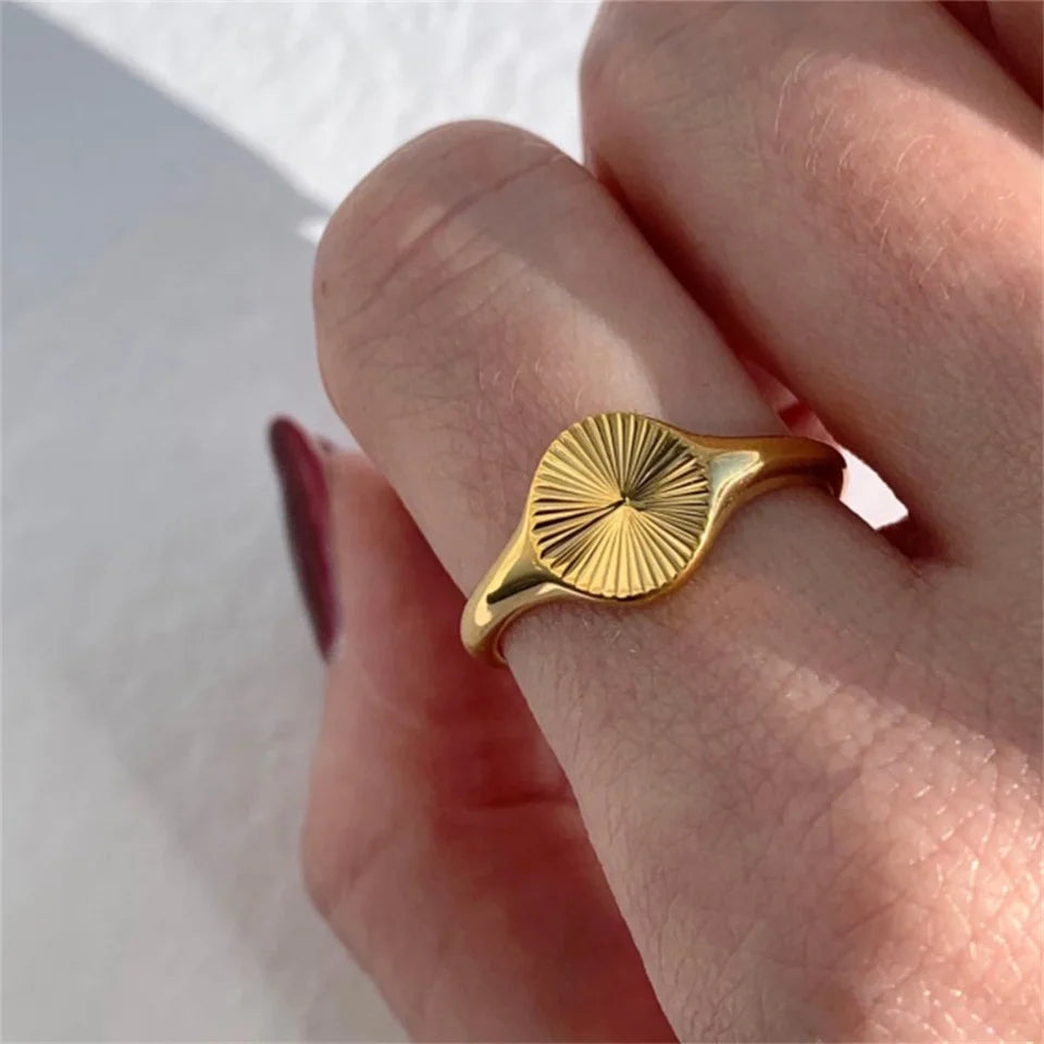 Wave Dome Ring